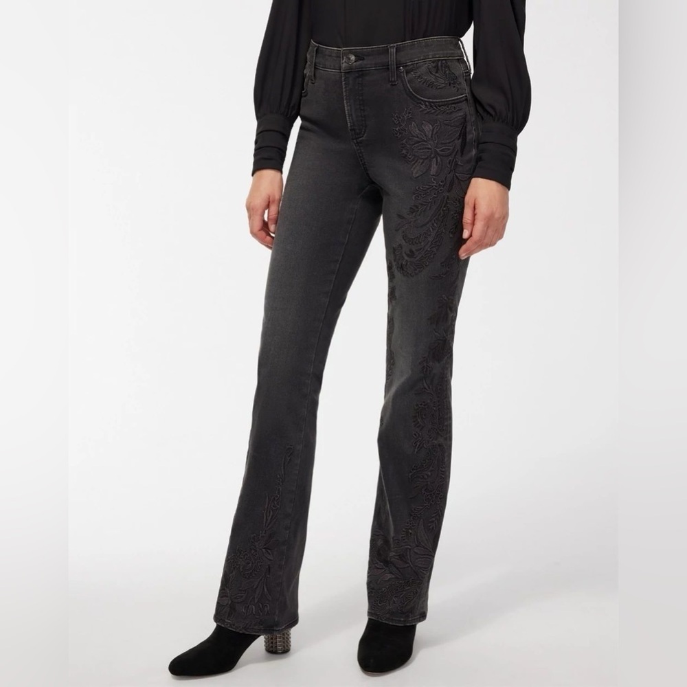 NWT Chico’s So Slimming Girlfriend Tonal Embroidered Flare Jeans 16R